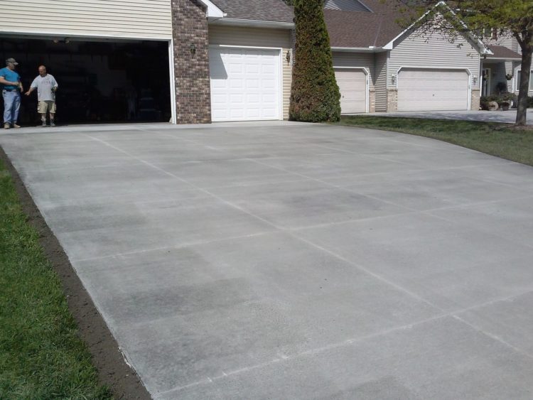Concrete-Driveway-completed-project-e1495746875452