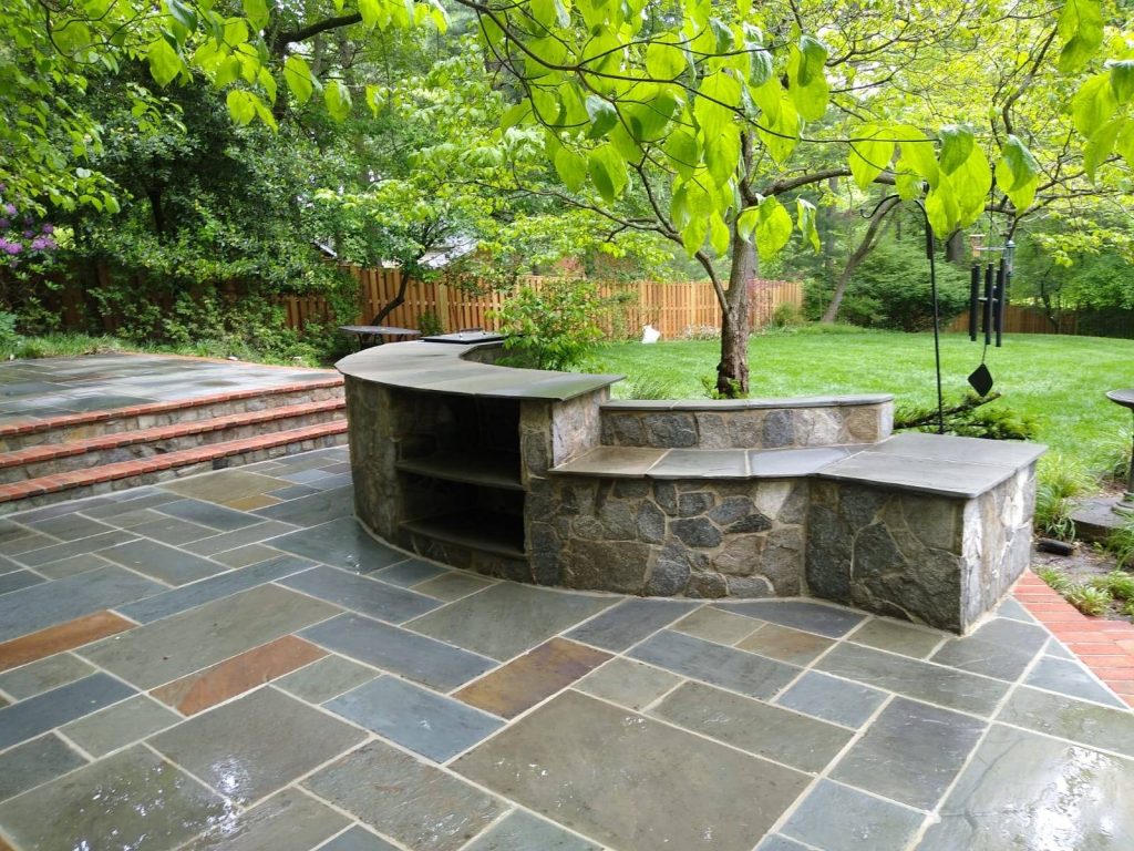 Image-of-Outdoor-Stone-Bar-with-Flagstone-Patio-by-Capital-Masonry-1024x768